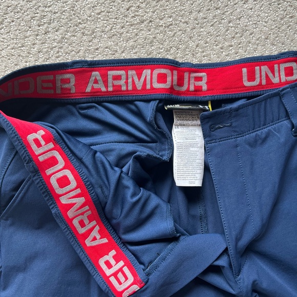 Mens 40/30 navy Under Armour pants - Picture 2 of 6